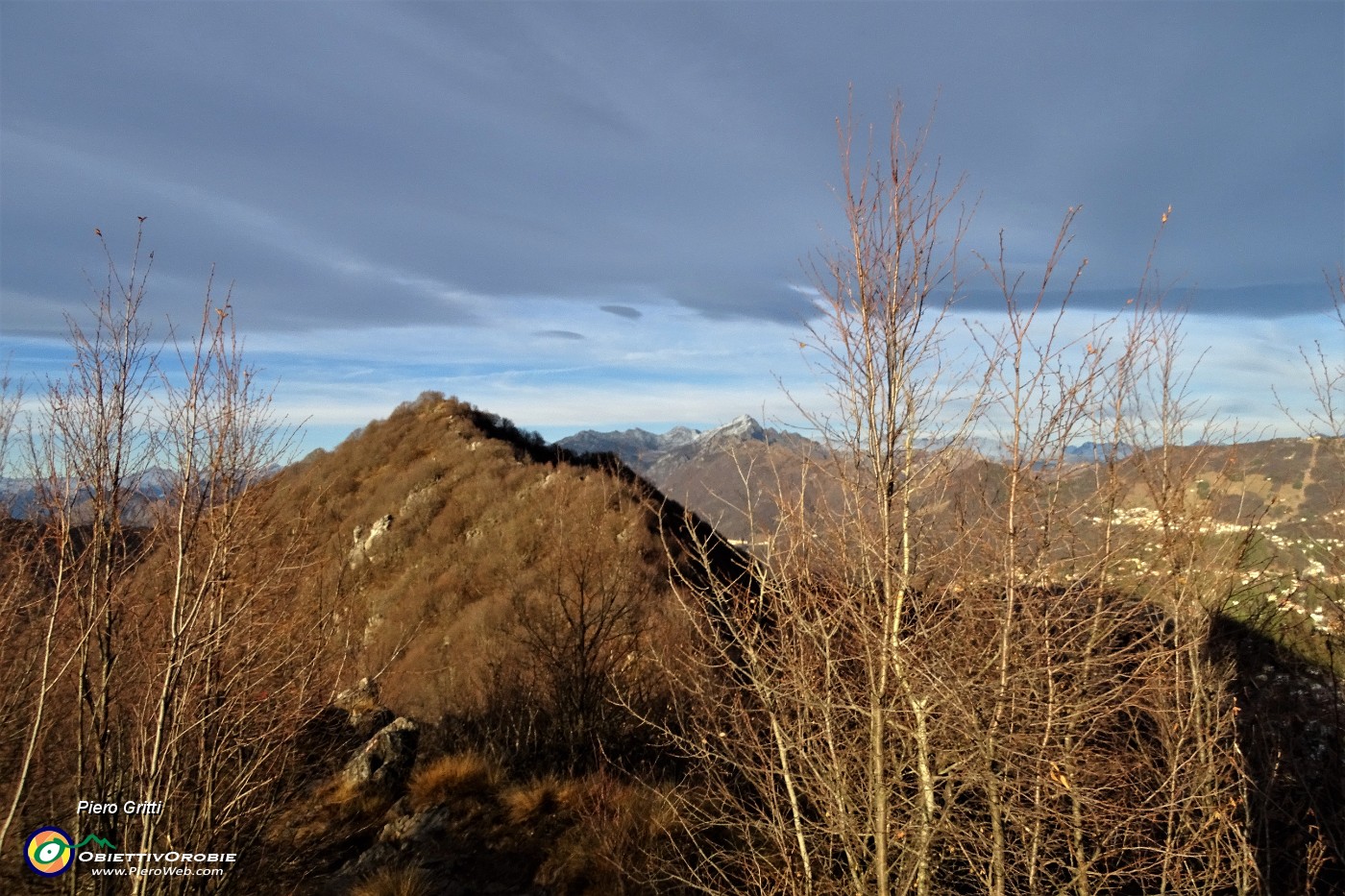 53 Dall'anticima vista sulla cima del Podona.JPG